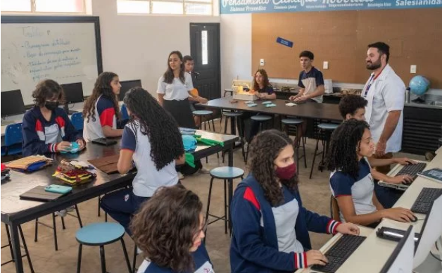 Screenshot 2023-04-04 at 17-46-56 Ministério da Educação anuncia suspensão do novo ensino médio Metrópoles