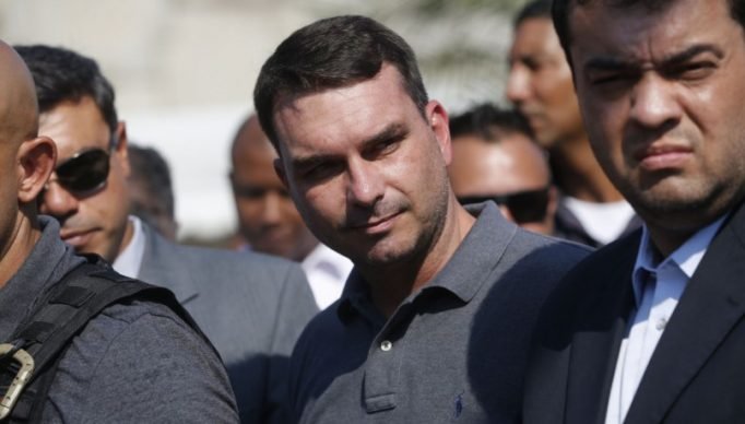 1_flavio_bolsonaro_foto_fernando_frazao_agencia_brasil-21927495