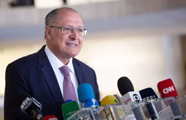 Geraldo-Alckmin-vice-presidente-da-Republica1-600x400