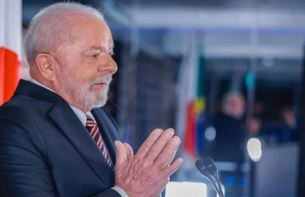 Lula-no-Japao-600x400