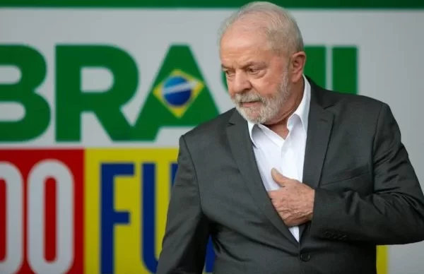 Presidente-Lula-fala-com-a-imprensa-apos-semana-em-Brasilia-10-600x400