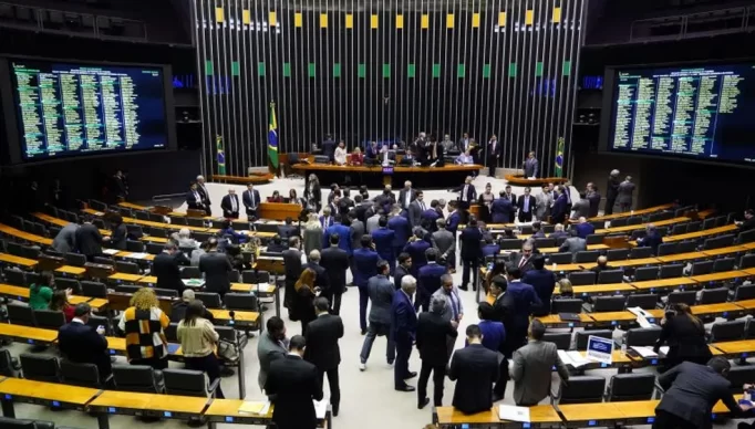 votacao-nova-regra-fiscal-valadares