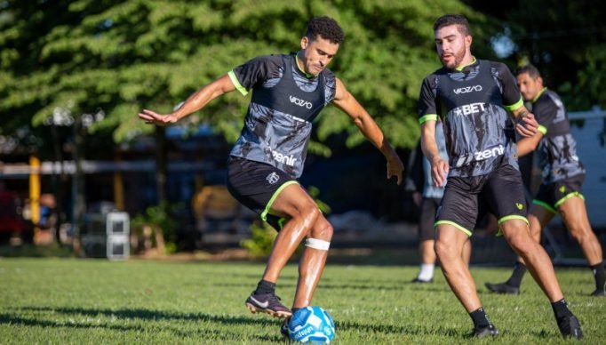 1_leo_santos_richardson_ceara_treino_ct_londrina-22079203