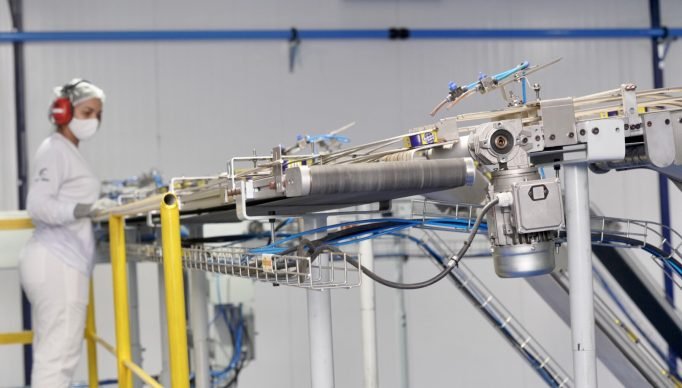 INAUGURACAO ROBINSON CRUSOE; INDUSTRIA; PESCADOS; ATUM; SARDINHA; PESCA; FOTOS © CARLOS GIBAJA/ GOV. DO CEARA;