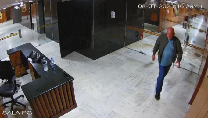 BR_CNN_190423_NVD_CLEAN_frame_349180