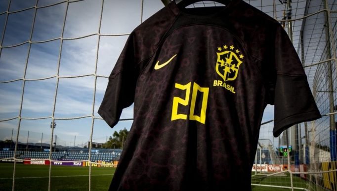 Camisa-preta-Brasil