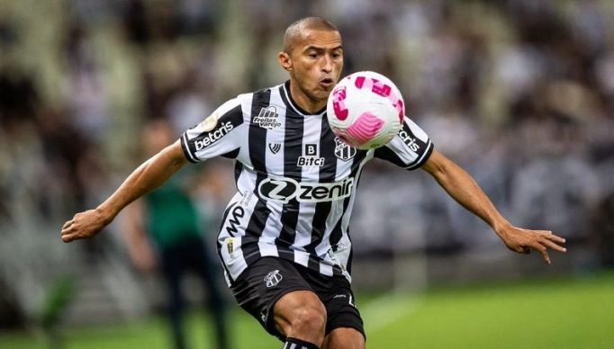 Nino-Paraiba-jogador-de-futebol