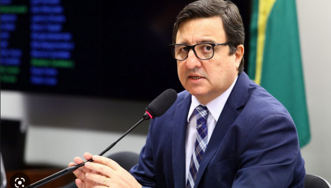 Screenshot 2023-04-16 at 16-47-43 DANILO FORTE - Pesquisa Google