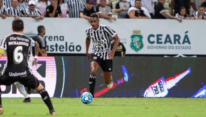 1_caique_ceara_jogo_avai_castelao_brasileirao_serie_b-22482507