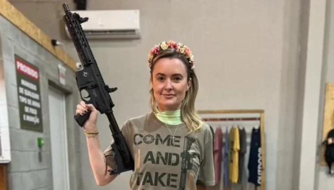 1_julia_zanatta_lula_arma_reproducao_instagram-21458141