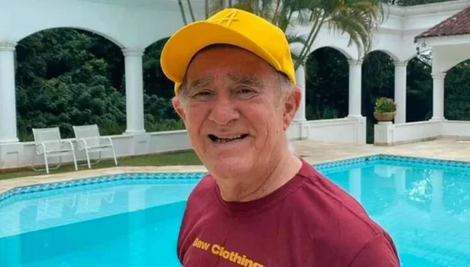 1_renato_aragao_didi_casa_mansao_milhoes_venda_rio_de_janeiro-22763867