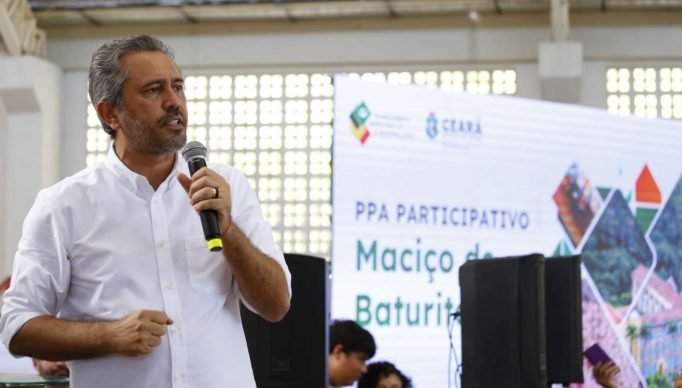 PPA EM BATURITE COM A PRESENCA DO GOVERNADOR ELMANO DE FREITAS
FOTOS: TATIANA FORTES/ GOV. DO CEARA 
TAGS: PPA, BATURITE, PLANO PLURIANUAL, ELMANO DE FREITAS