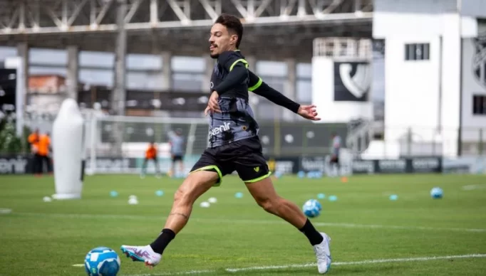 Arthur-Rezende-volante