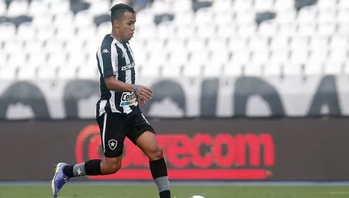 Breno-volante-Ceara-Botafogo