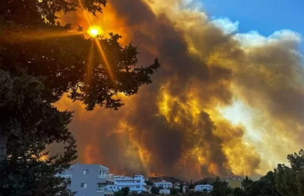 Incendio-na-Grecia-600x400