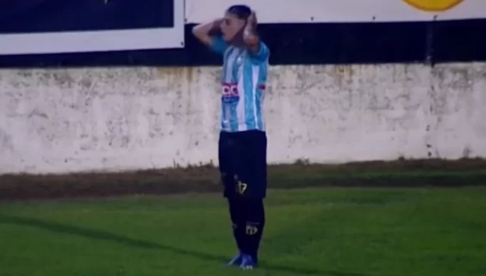 jogador-expulso-mijo