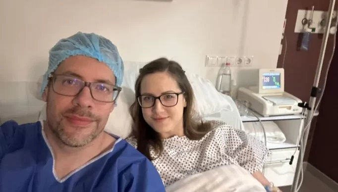 0-pay-woman-born-with-two-uterus