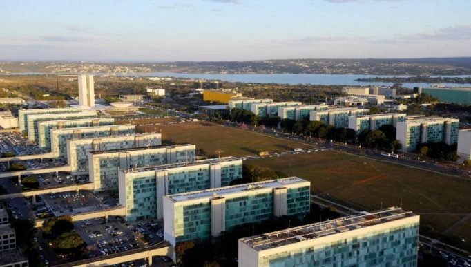 Vista aérea da Esplanada dos Ministérios em Brasília-DF.

Foto: Ana Volpe/Agência Senado