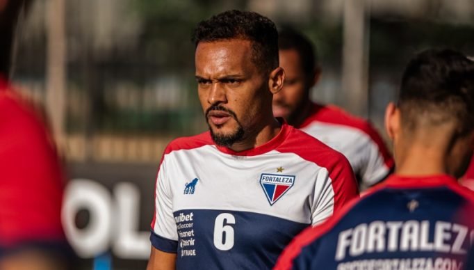 1_bruno_pacheco_fortaleza_treino_ct_conmebol_paraguai-22978396