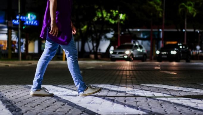 1_faixa_pedestre_luminosa_17_21539300-22987534