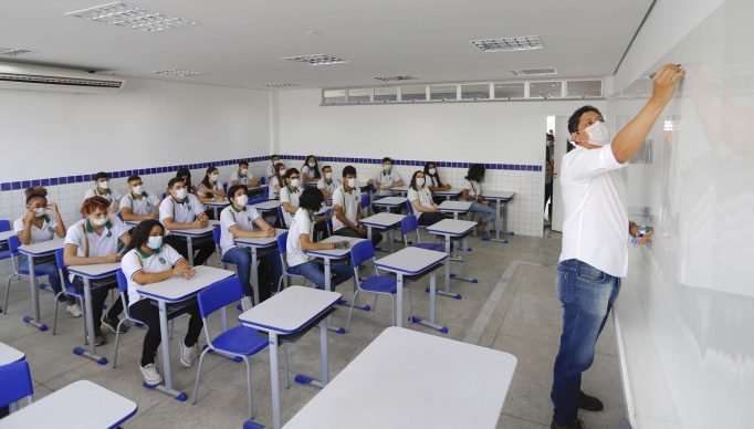 INAUGURACAO DA EEEMTI ESTADO DE ALAGOAS; EDUCACAO;ENSINO MEDIO; TEMPO INTEGRAL; SEDUC; ALUNOS;ESTUDANTES; BARRA DO CEARÁ; FORTALEZA;  FOTO © HELENE SANTOS/ GOV DO CEARA
