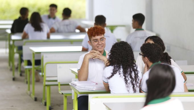 230612_ESCOLA-TEMPO-INTEGRAL-MARIO-ALENCAR_TG7824-1-2048x1365