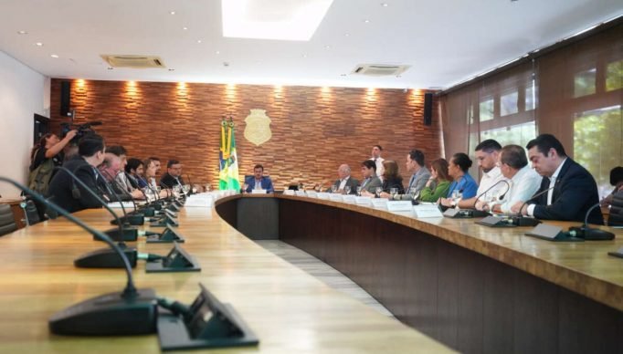 230816_ASSINATURA-MEMORANDO-H2V_CG5583_1-1200x802