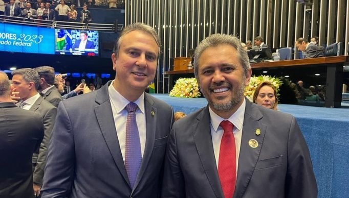 929CB739-0EAD-4B19-A10A-4E3E85DF10CE
