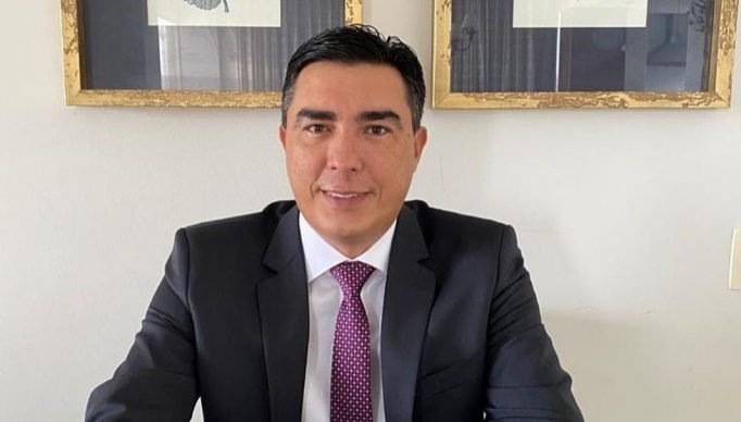 Dr-Júnior d