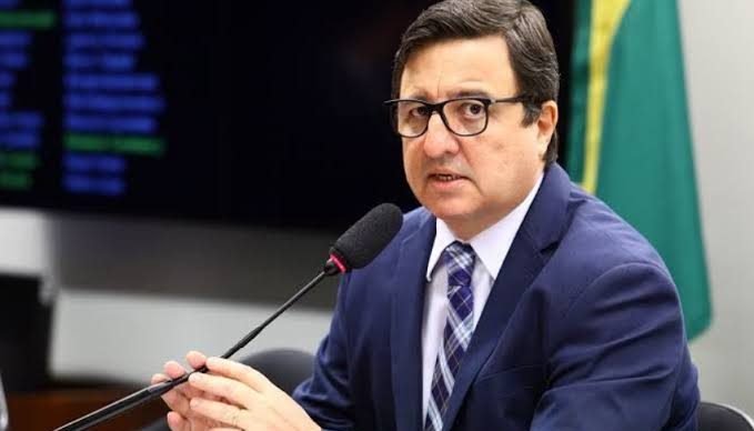 F3C7D2B7-D14D-43B1-863E-7235FAA4A1E0