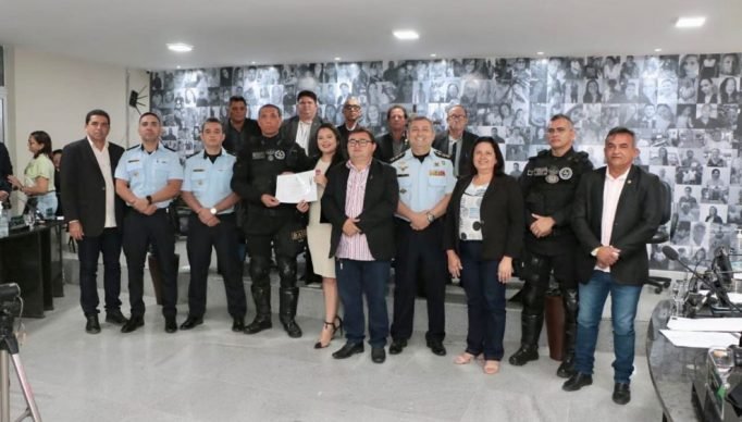 Reuniao-da-CIOPs-na-camera-de-Quixada-990x660