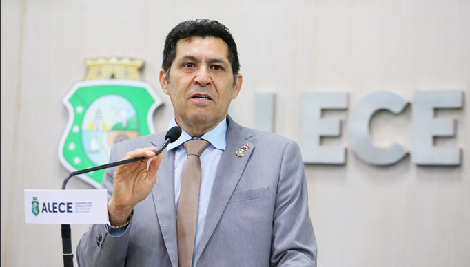 Screenshot 2023-04-26 at 09-27-29 diassis diniz - Pesquisa Google