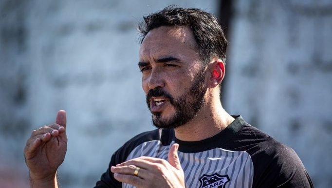 Tiago-Alves-ex-zagueiro