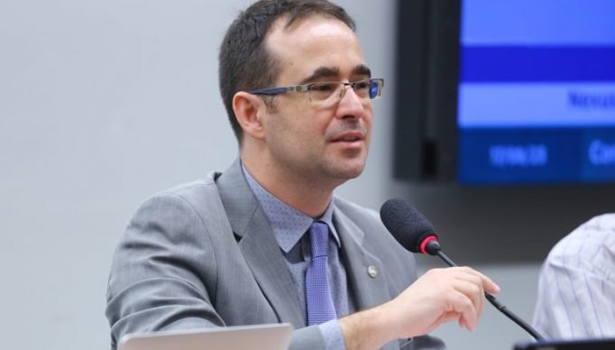 Audiência Pública - Nexus entre bem-estar animal, ambiente e desenvolvimento sustentável. Dep. Bruno Ganem (PODE - SP)