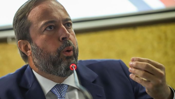 Brasília (DF) 15/08/2023 - O ministro de Minas e Energia, Alexandre Silveira, explica os motivos do interrompimento de energia na manhã de hoje em diversos estados
Foto: Joédson Alves/Agência Brasil