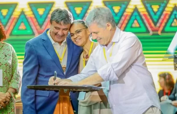 ministros-wellington-dias-marina-silva-e-paulo-teixeira-compressed-600x400