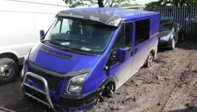 motorista-dirige-por-28km-com-apenas-duas-rodas-03082023122913107