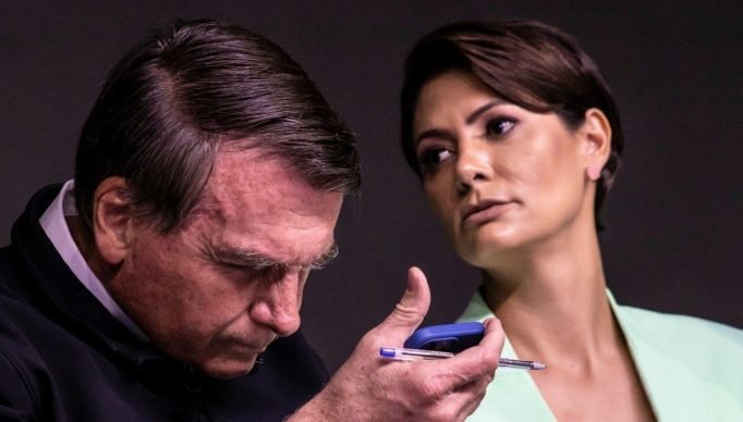 photo_5113916482043095721_y