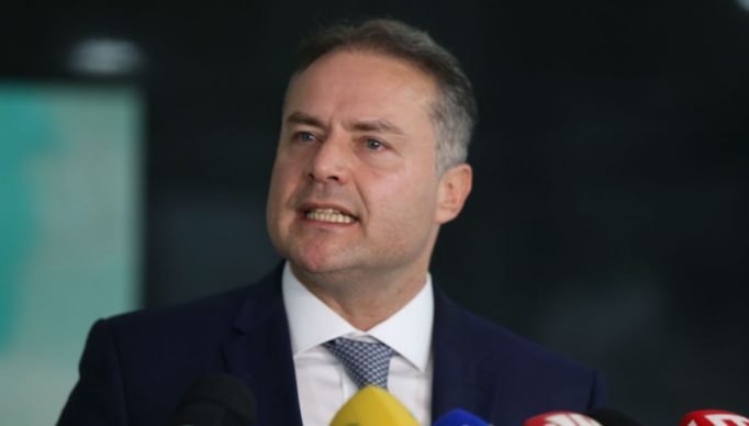 Brasília (DF), 03/05/2023 – Entrevista coletiva do Ministro dos Transportes, Renan Filho,  após encontro com o presidente Lula, e o Governador do Paraná, Ratinho Junior, no palacio do Planalto. Foto Valter Campanato/Agência Brasil.