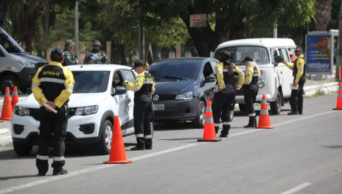 1_detran___realiza___acao___no____transito___escolha___a___vida___1_-23557383