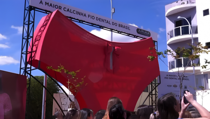 1_maior_calcinha_fio__dental_brasil__1_-23328955