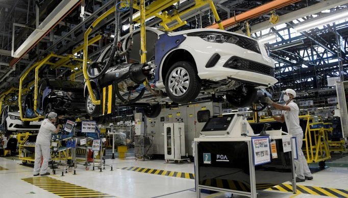 2022-05-03t150541z_1_lynxnpei420m7_rtroptp_4_health-coronavirus-brazil-autos