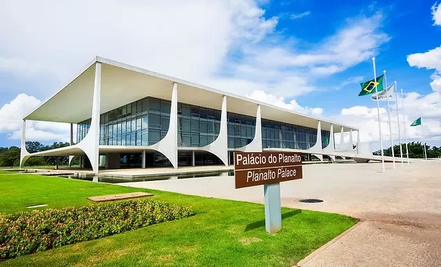 4f356f_79d7789e0ee54dfe9844fdfa511cc046~mv2