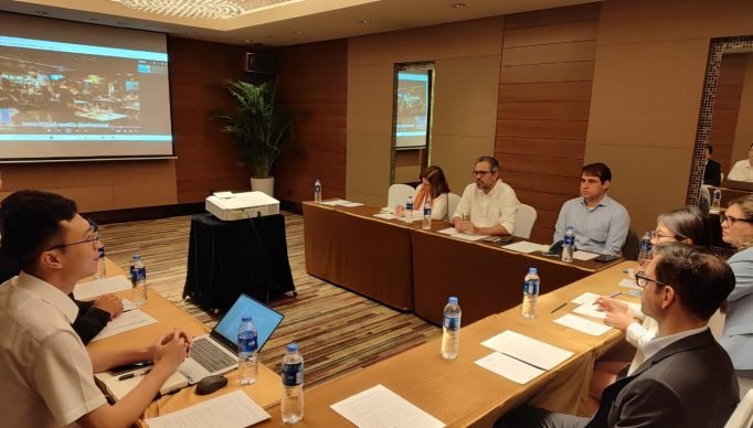 8233d9e2-ed4f-4593-9b2e-78bbd6d1ac3b