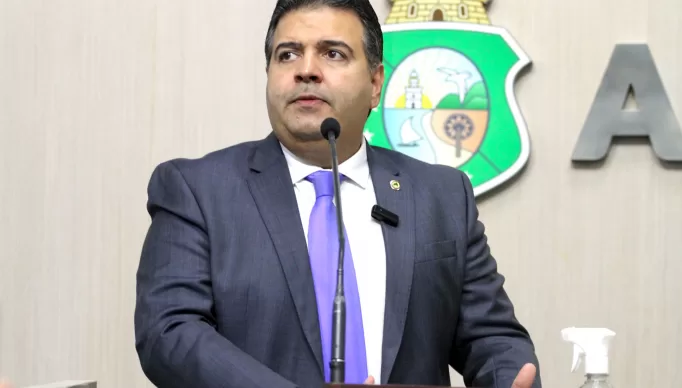 Deputado-Felipe-Mota-Uniao-Plenario-da-Alece-