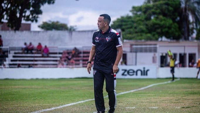 Paulinho-Kobayashi-Ferroviario