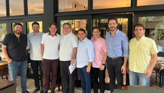 cid-gomes-reuniao-deputados-pdt