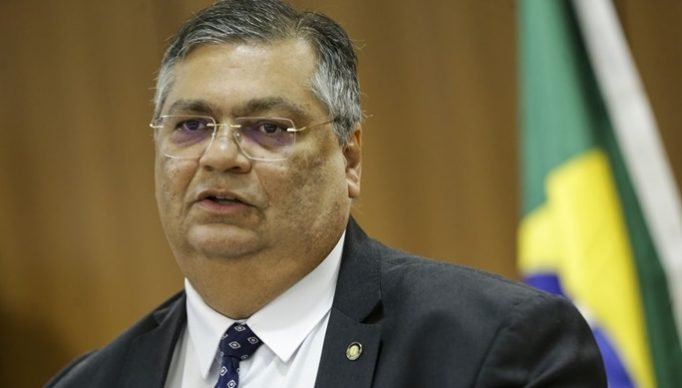 Brasília (DF), 24/07/2023 - O ministro da Justiça e Segurança Pública, Flávio Dino, durante coletiva de imprensa sobre ação da Polícia Federal em torno do inquérito que investiga a morte da vereadora Marielle Franco e do motorista Andreson Gomes. Foto: Marcelo Camargo/Agência Brasil