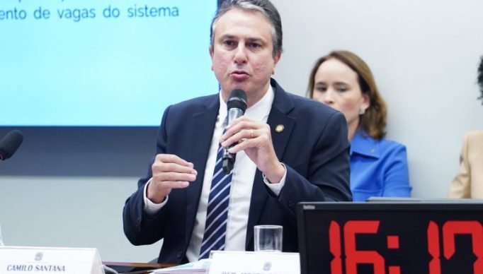 Escolas cívico-militares, plano de atuação e prioridades do Ministério. Ministro da Educação, Camilo Santana.