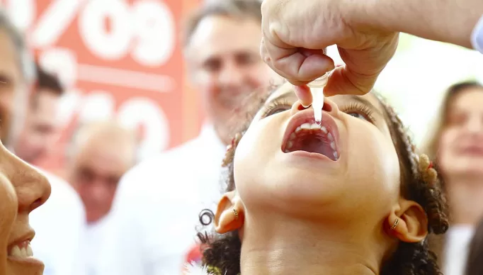 231002_LANC-CAMPANHA-NACIONAL-VACINACAO_TG5428-2048x1446